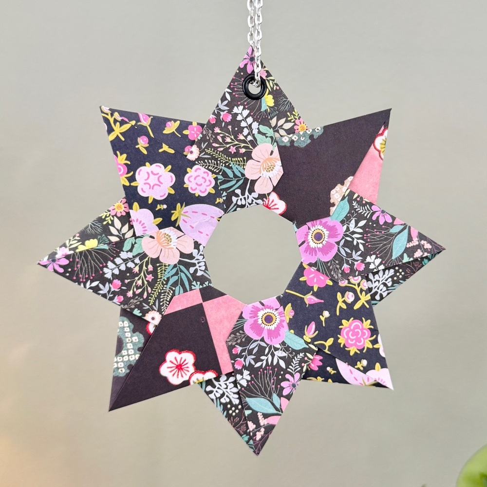 Origami Ornament #S16 - Medium Star